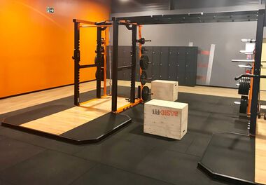 Squat rack zone Chemin de la Voie Agasses Chalezeule