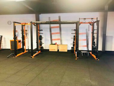 Squat rack zone Avenue Charles de Gaulle Coquelles