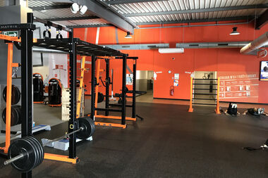 Squat rack zone Avenue Christophe Colomb Artigues-Pres-Bordeaux