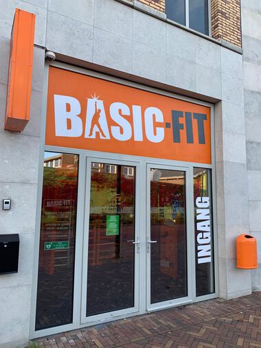 Basic-Fit Veenendaal Wolweg 24/7