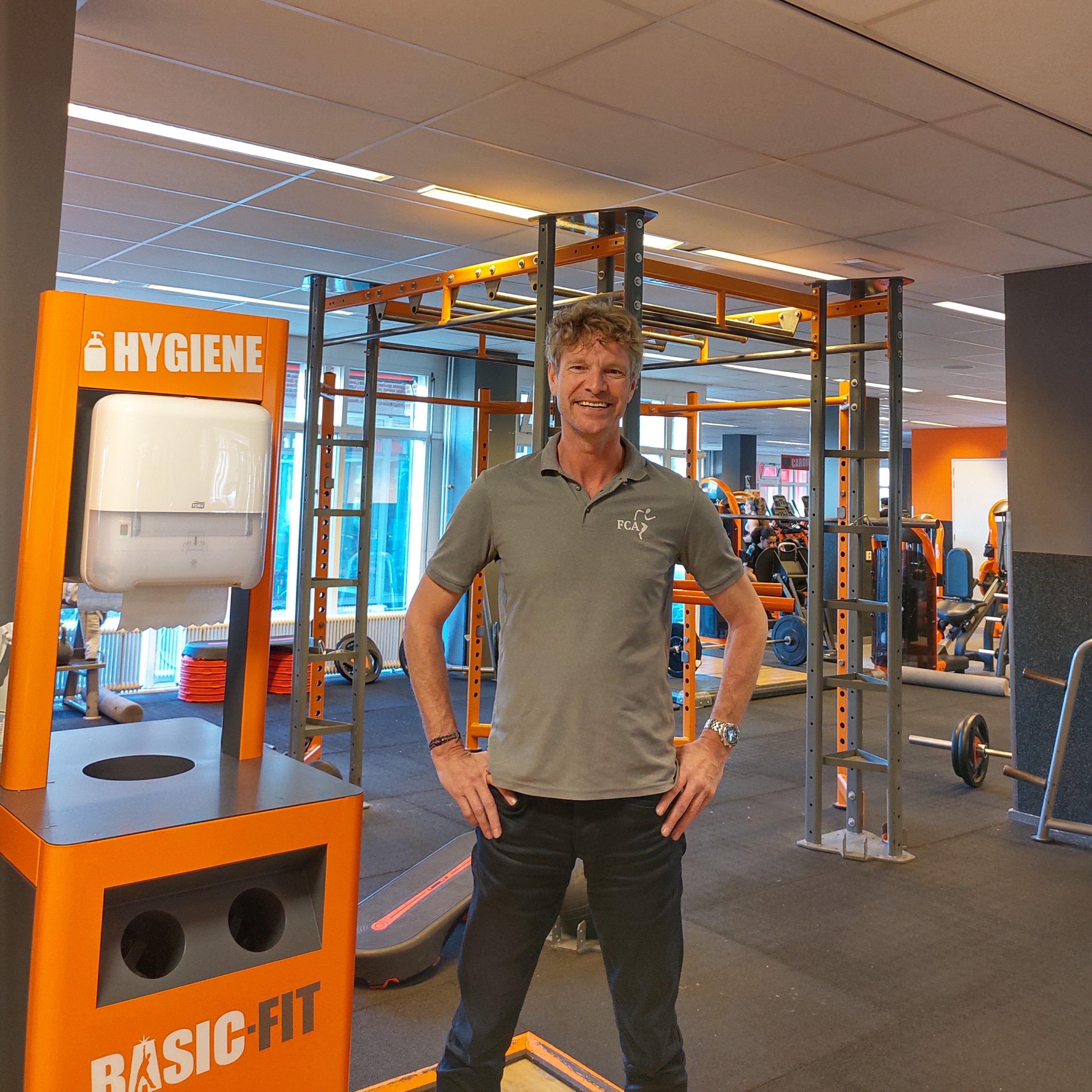 Schrikken Verwaarlozing Gaan Basic-Fit Gym Basic-Fit Amsterdam Amstelstraat 24/7